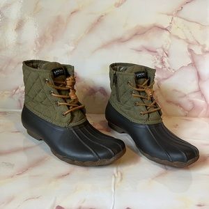 Sperry top sider quilted boots size 8.5